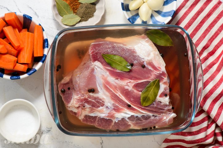 Буженина в духовці