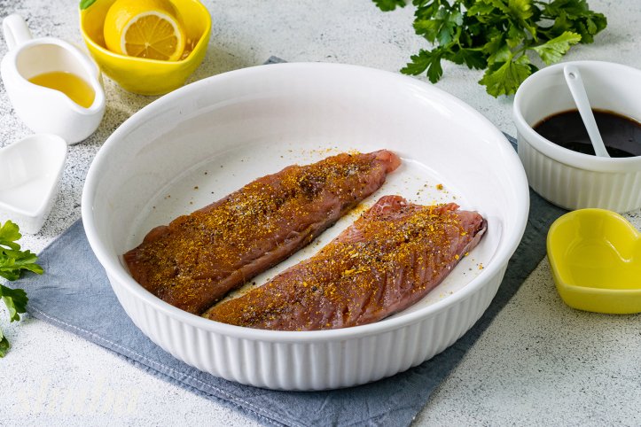 філе в спеціях