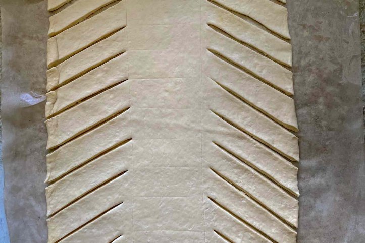 Як нарізати тісто