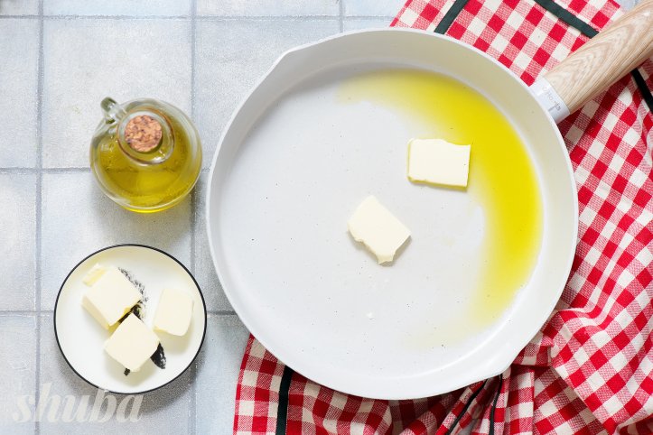 масло на сковороді