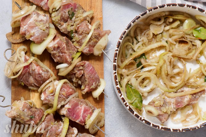 шашлик на шампурах