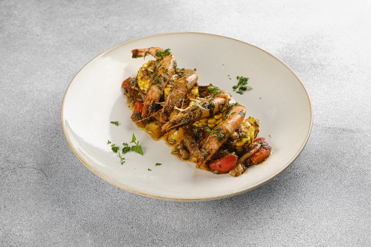 креветки з кукурудзою в каджунському стилі