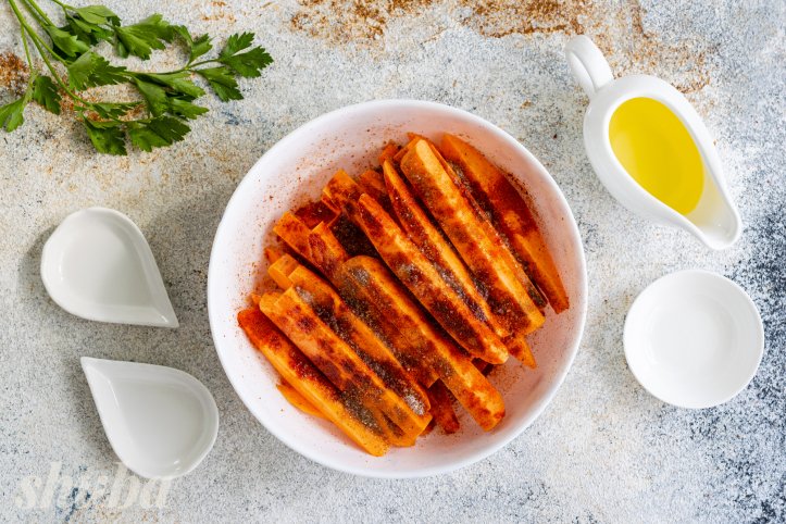 батат зі спеціями та олією