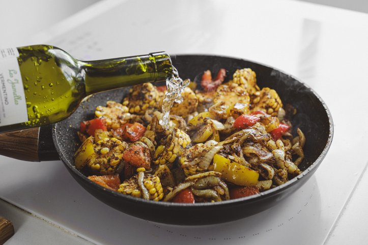 біле вино з овочами