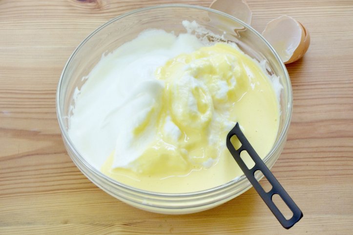 Поєднай яєчні маси