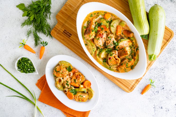 Хек, запечений у соусі