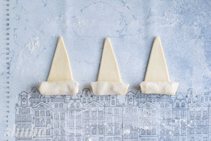 сир, загорнутий у тісто