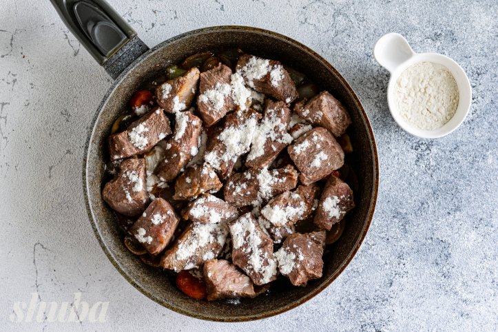 мʼясо з борошном