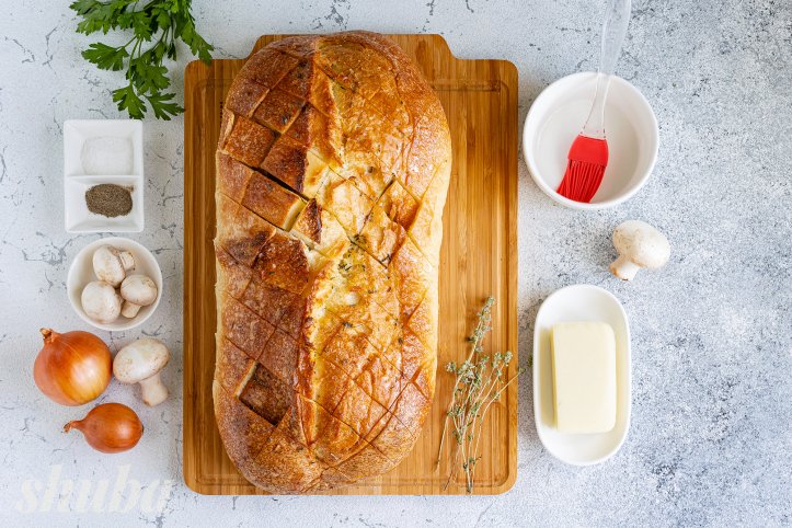 хліб, просочений маслом