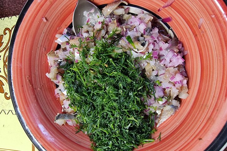 Риба з цибулею