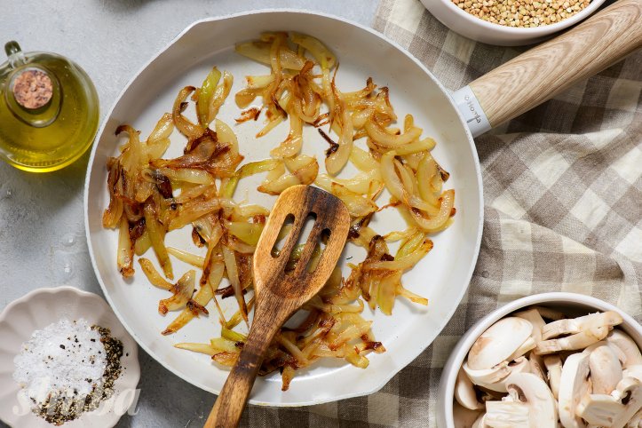 Обсмаж цибулю