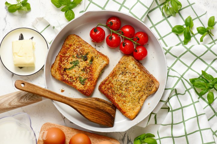 тости на сковороді