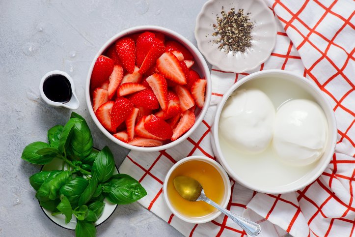 порізана полуниця