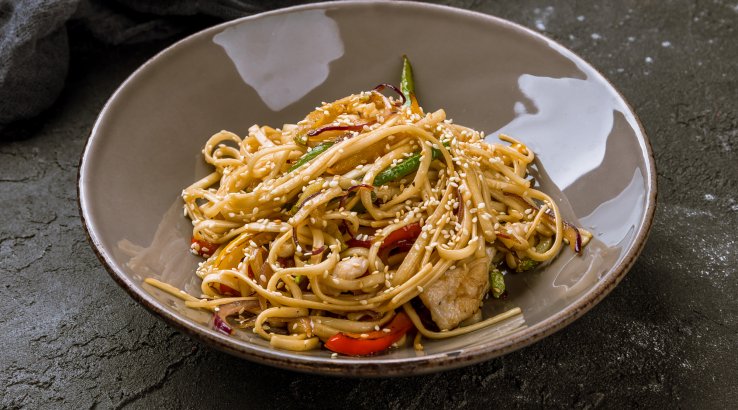 Рисова локшина з курятиною