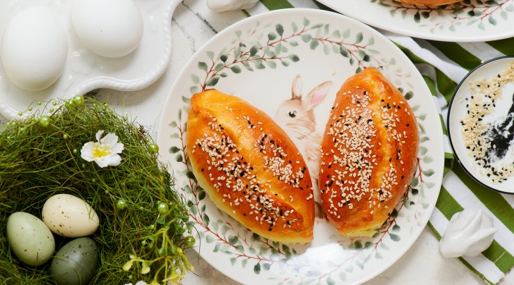 Пирожки с яйцом и зеленым луком