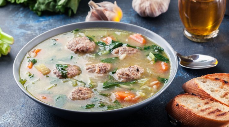 Суп з фрикадельками та овочами