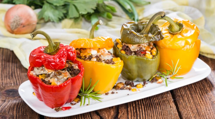 Фаршировані м'ясом перці