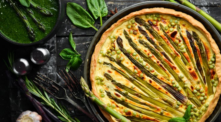 Літня піца на зеленому тісті