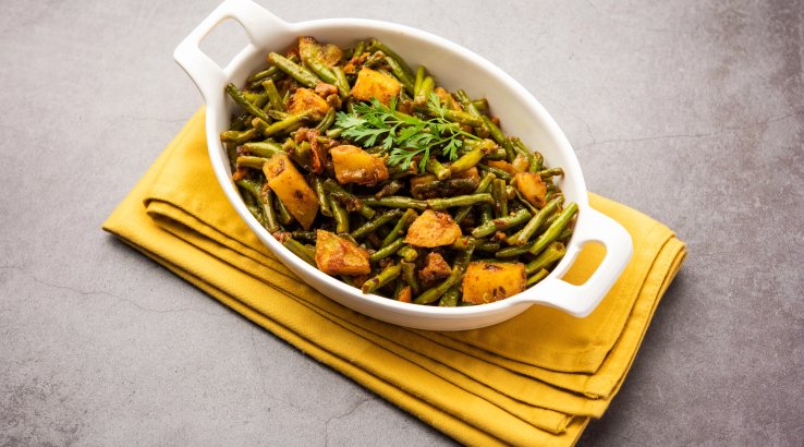 Смажена картопля зі стручковою квасолею