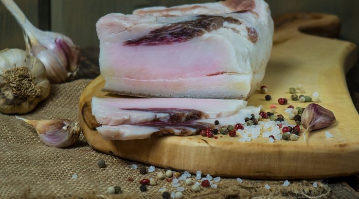 Сало в часниковому маринаді