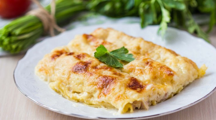 Паста з начинкою під сиром