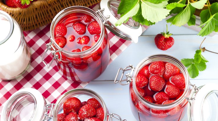 Полуничний компот на зиму