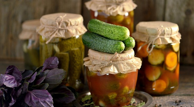 Огірки в томаті на зиму