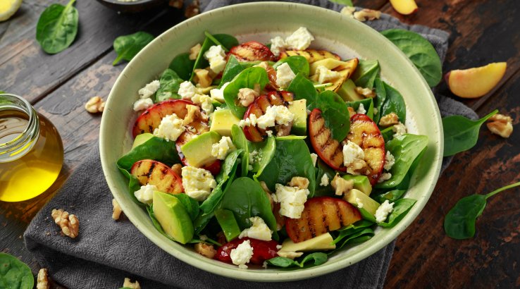 Салат з персиком