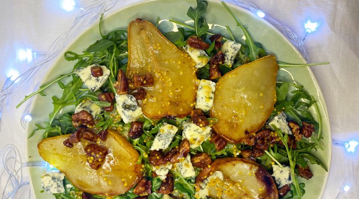 Салат з карамелізованою грушею