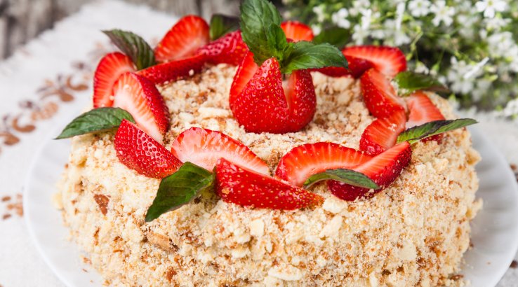 Наполеон з полуницею