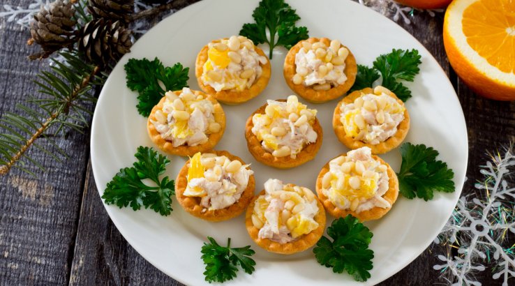 Тарталетки з солоною начинкою на Новий рік
