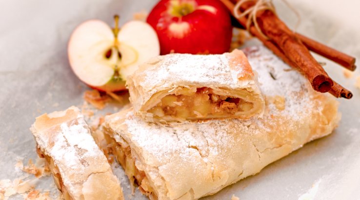 Вертута з яблуками