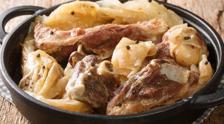 Ягнятина з капустою