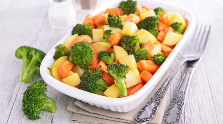 Запечена картопля з овочами