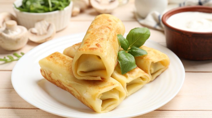 Млинці з бюджетною начинкою з варених яєць