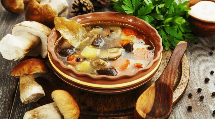 Грибна юшка з сардинами