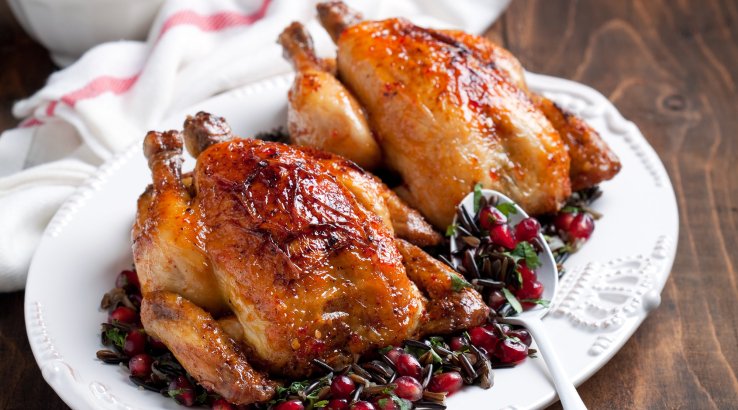 Запечена курка з гранатом