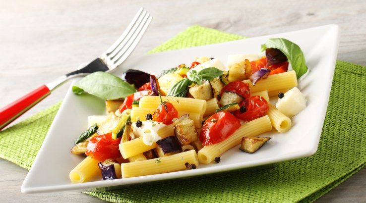 Паста з грильованими баклажанами та моцарелою