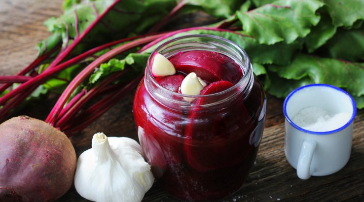 Маринований буряк з часником