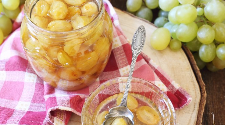 Консервований пряний виноград