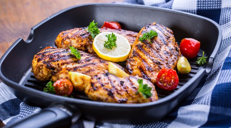 Курча барбекю на грилі