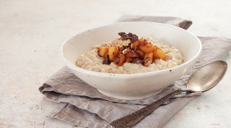 Вівсянка з карамелізованими яблуками