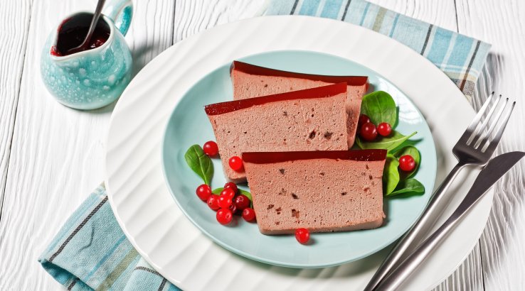 Паштет під порічковим желе