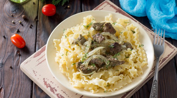 Макарони з курячою печінкою