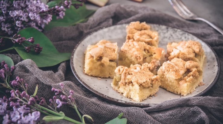 Пісочний пляцок з ревенем