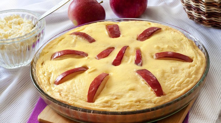 Сирна запіканка з яблуками