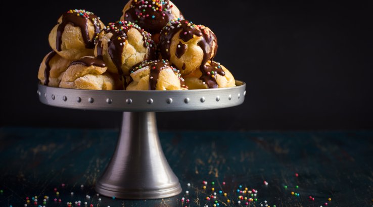 Шоколадні профітролі