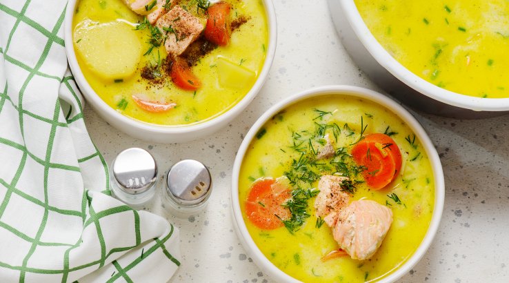 юшка з червоною рибою