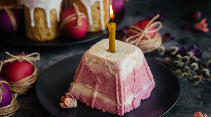 Сирна паска з вишнею