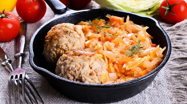 Капуста з фрикадельками